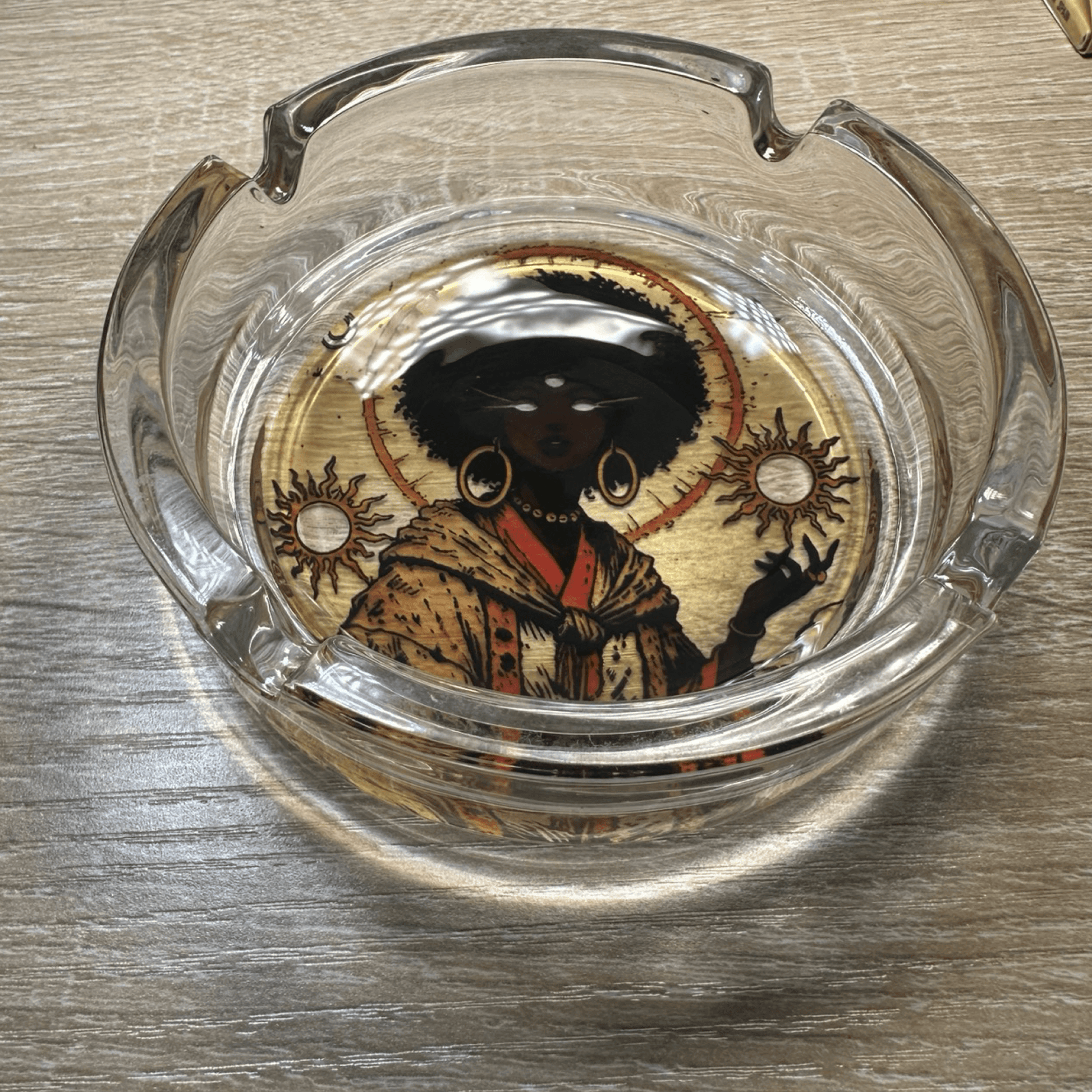 Mystic Queen Ashtray - spicedanime